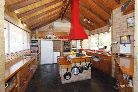 Property photo of 2 Waugh Court North Lake WA 6163