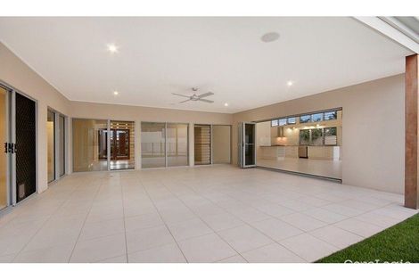 Property photo of 11 Lagoon Court Murrumba Downs QLD 4503