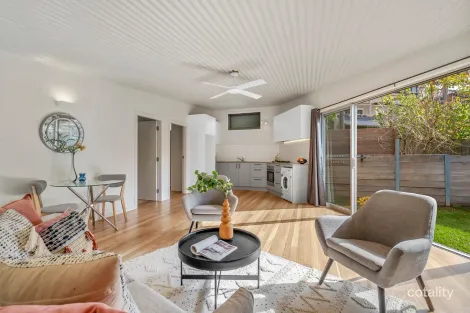 2b/11 Kalang Rd, Elanora Heights, NSW 2101