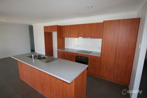 52 Sandheath Pl, Ningi, QLD 4511