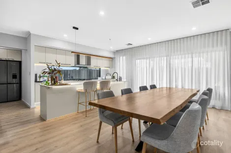 Property photo of 215 Newton Boulevard Munno Para SA 5115
