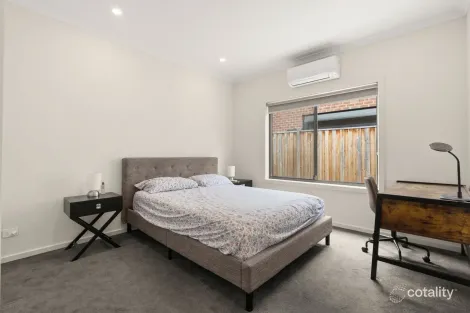 Property photo of 75 Shipwright Parade Werribee VIC 3030