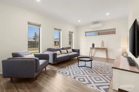 Property photo of 75 Shipwright Parade Werribee VIC 3030