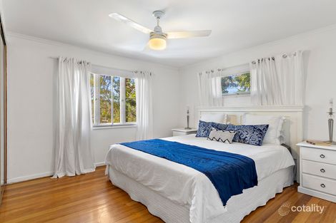 Property photo of 32 Mabb Street Kenmore QLD 4069