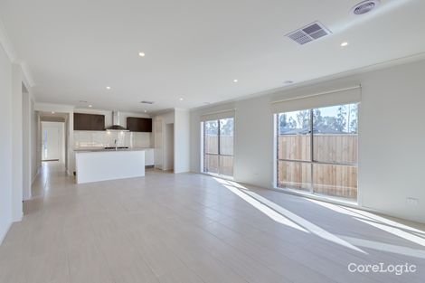 Property photo of 5 Yalmy Avenue Wollert VIC 3750