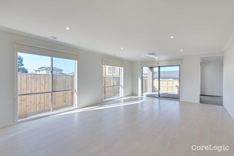 Property photo of 5 Yalmy Avenue Wollert VIC 3750