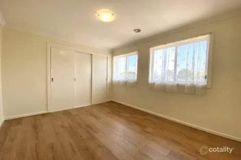 Property photo of 8/5 Tarella Street Hampton Park VIC 3976