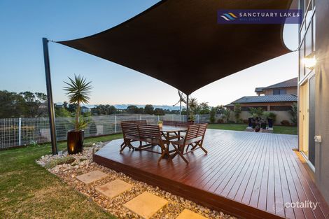 Property photo of 2 Autumn Close Point Cook VIC 3030
