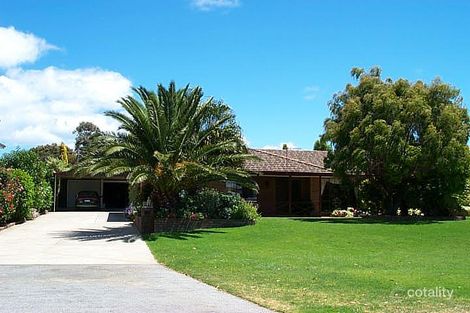 Property photo of 184 Bay View Drive Little Grove WA 6330