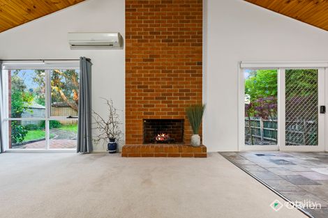 Property photo of 22 Shrubby Walk Croydon South VIC 3136