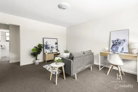 Property photo of 2/13A Lewisham Road Windsor VIC 3181