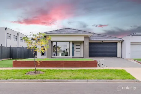 21 Grappenhall Ave, Strathtulloh, VIC 3338