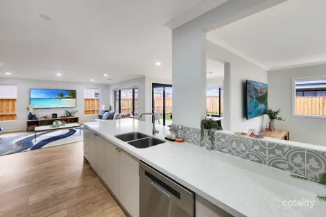 Property photo of 7 Vernal Circuit Mount Duneed VIC 3217