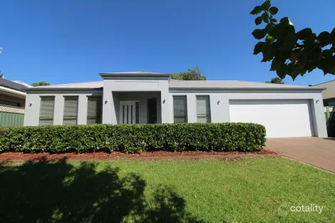 Property photo of 38 Cypress Point Drive Dubbo NSW 2830