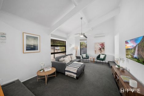 Property photo of 11 McGlinn Place Gowrie ACT 2904