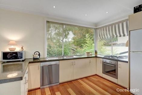 Property photo of 16 Russell Crescent Mount Waverley VIC 3149