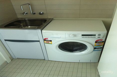 Property photo of 4A/8 Waterside Place Docklands VIC 3008