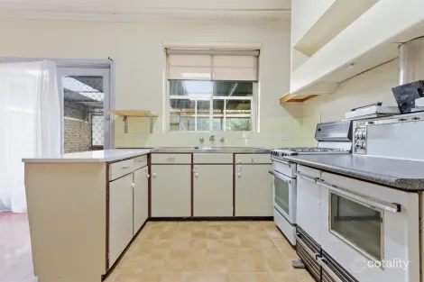 Property photo of 34 McLarty Road Pinjarra WA 6208