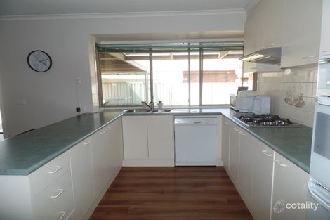 Property photo of 16 Illawarra Crescent Kialla VIC 3631