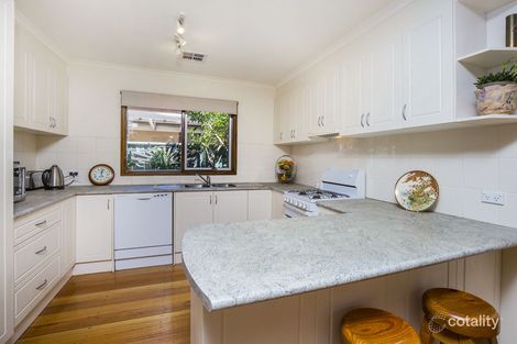 Property photo of 10 Intervale Drive Avondale Heights VIC 3034