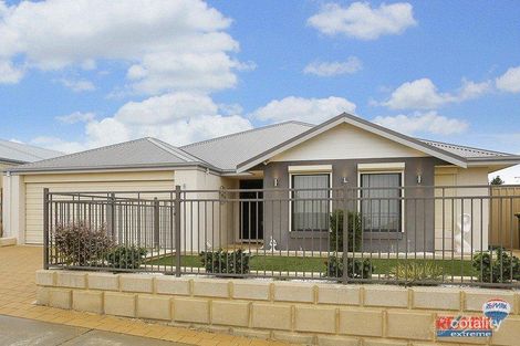 Property photo of 6 Fedamore Approach Ridgewood WA 6030