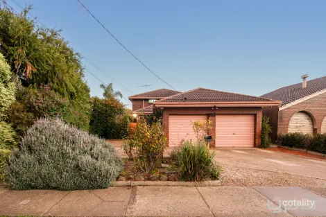 Property photo of 75 Hillcrest Drive Westmeadows VIC 3049