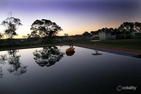 Property photo of 8 Fawcett Drive Lake Wyangan NSW 2680