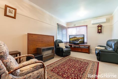 Property photo of 10 Tremain Avenue West Bathurst NSW 2795