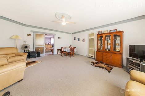 Property photo of 21 Pentland Drive Narre Warren VIC 3805