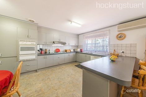 Property photo of 21 Pentland Drive Narre Warren VIC 3805