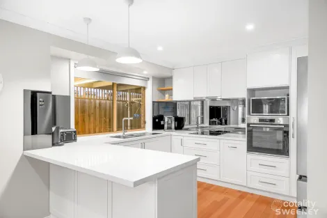 Property photo of 8 Trythall Court Altona Meadows VIC 3028