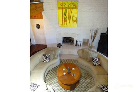 Property photo of 18 Poinsettia Avenue Runaway Bay QLD 4216