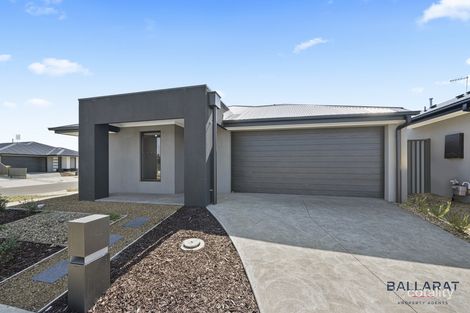 10 Butcherbird Pde, Winter Valley, VIC 3358