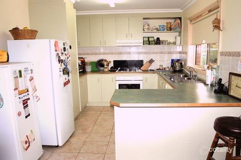 Property photo of 1/20 Wattle Drive Heathcote VIC 3523