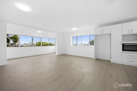 Property photo of 1/554 Marine Parade Biggera Waters QLD 4216