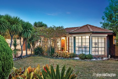 Property photo of 4 Doyle Place Endeavour Hills VIC 3802