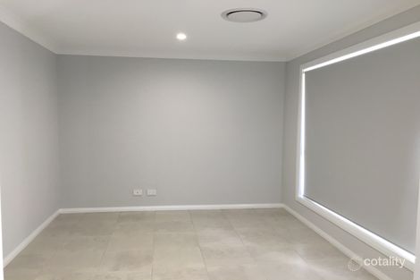 Property photo of 65 Liz Kernohan Drive Elderslie NSW 2570