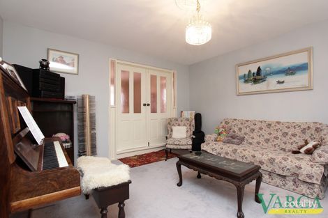 Property photo of 11 Tullamore Close Waterford WA 6152