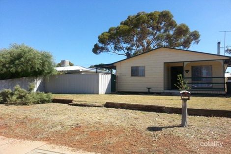 2 Everlasting Cres, Kambalda West, WA 6442