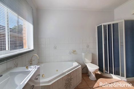 Property photo of 67 Avondale Avenue St Albans VIC 3021