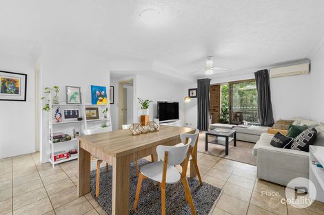 Property photo of 2/22 Noble Street Clayfield QLD 4011