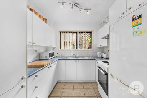 Property photo of 2/22 Noble Street Clayfield QLD 4011