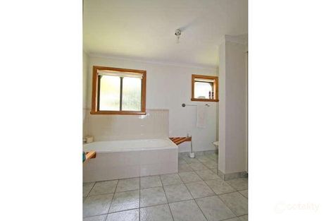 Property photo of 31 Winston Avenue Seven Mile Beach TAS 7170