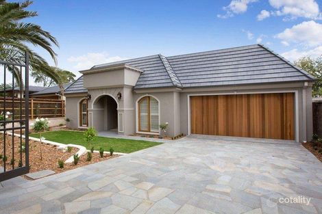 68 Wimbledon Ave, Mount Eliza, VIC 3930