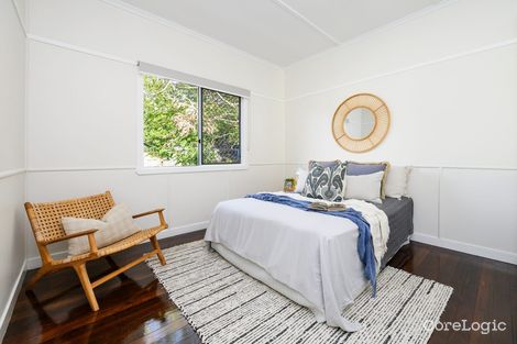 Property photo of 32 Garde Street Stafford QLD 4053