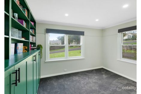 Property photo of 9 Bertram Street Drouin VIC 3818