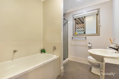 Property photo of 19 Hinterland Drive Little Mountain QLD 4551