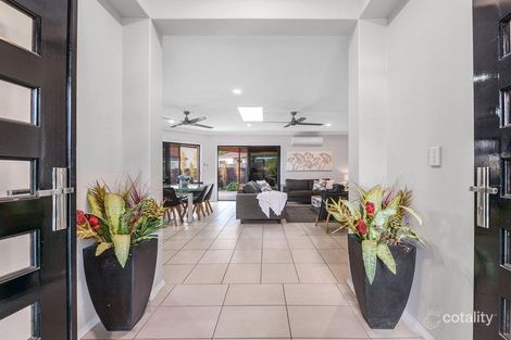 Property photo of 6 Kettleton Close Bridgeman Downs QLD 4035