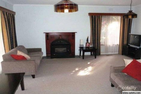 Property photo of 30 Mount Pleasant Drive Mount Waverley VIC 3149