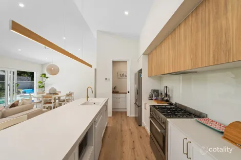 Property photo of 5 Elysian Place Wyoming NSW 2250